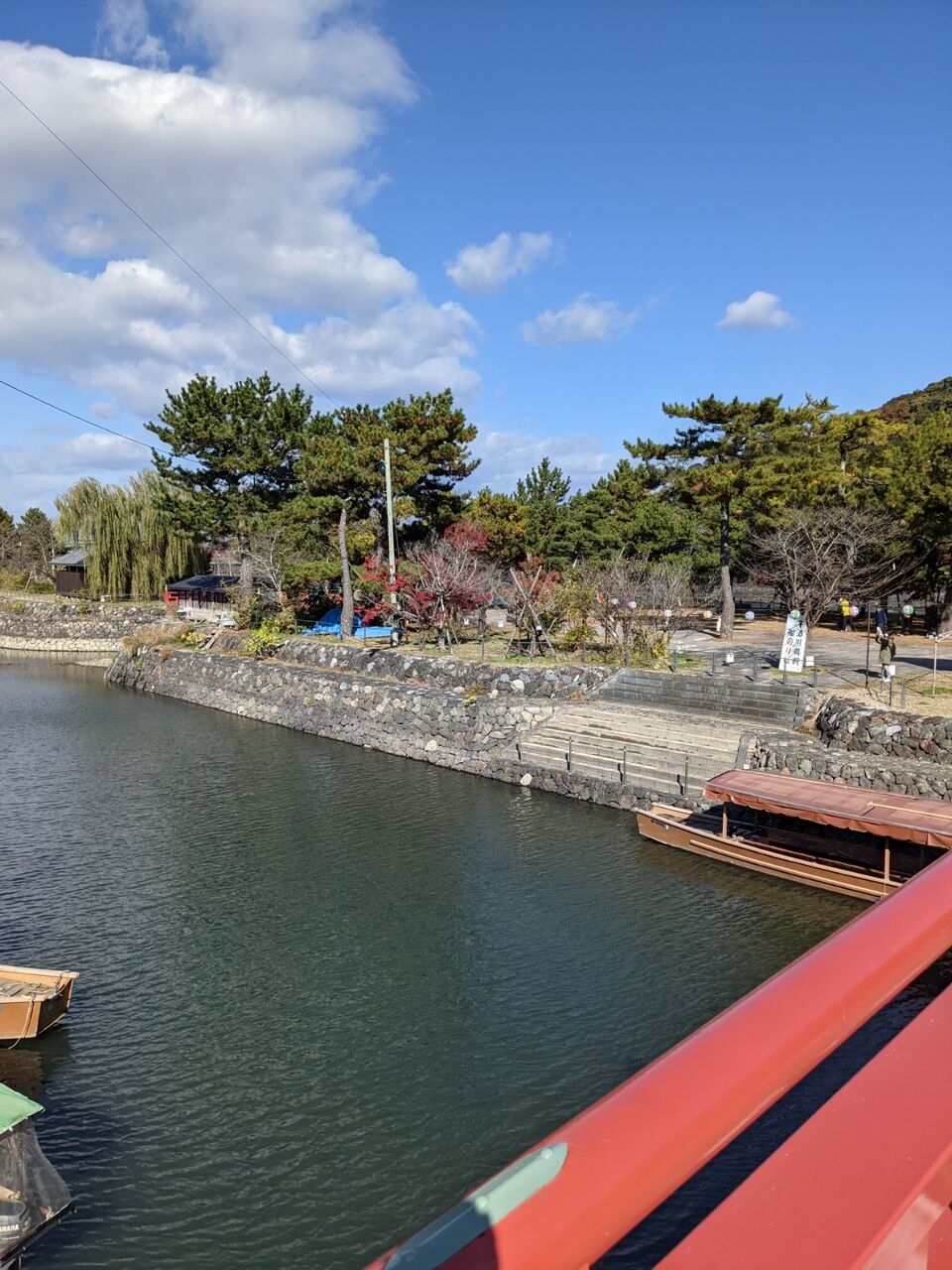 日本最大の石塔があるという宇治川に浮かぶ島に犬と散歩に行ってきた 京都目線 Fwf彡