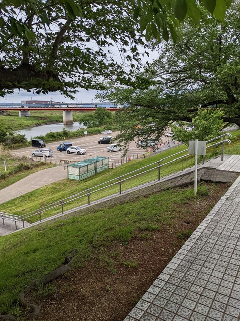 PXL_20220427_050154017