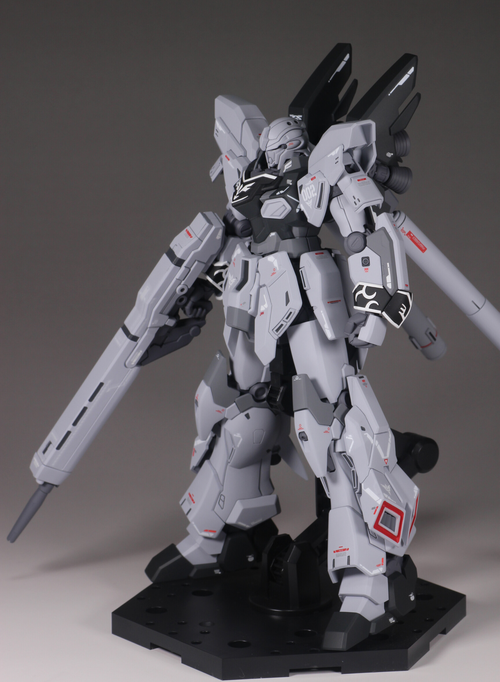 HGUC 1/144 シナンジュ 全塗装完成品