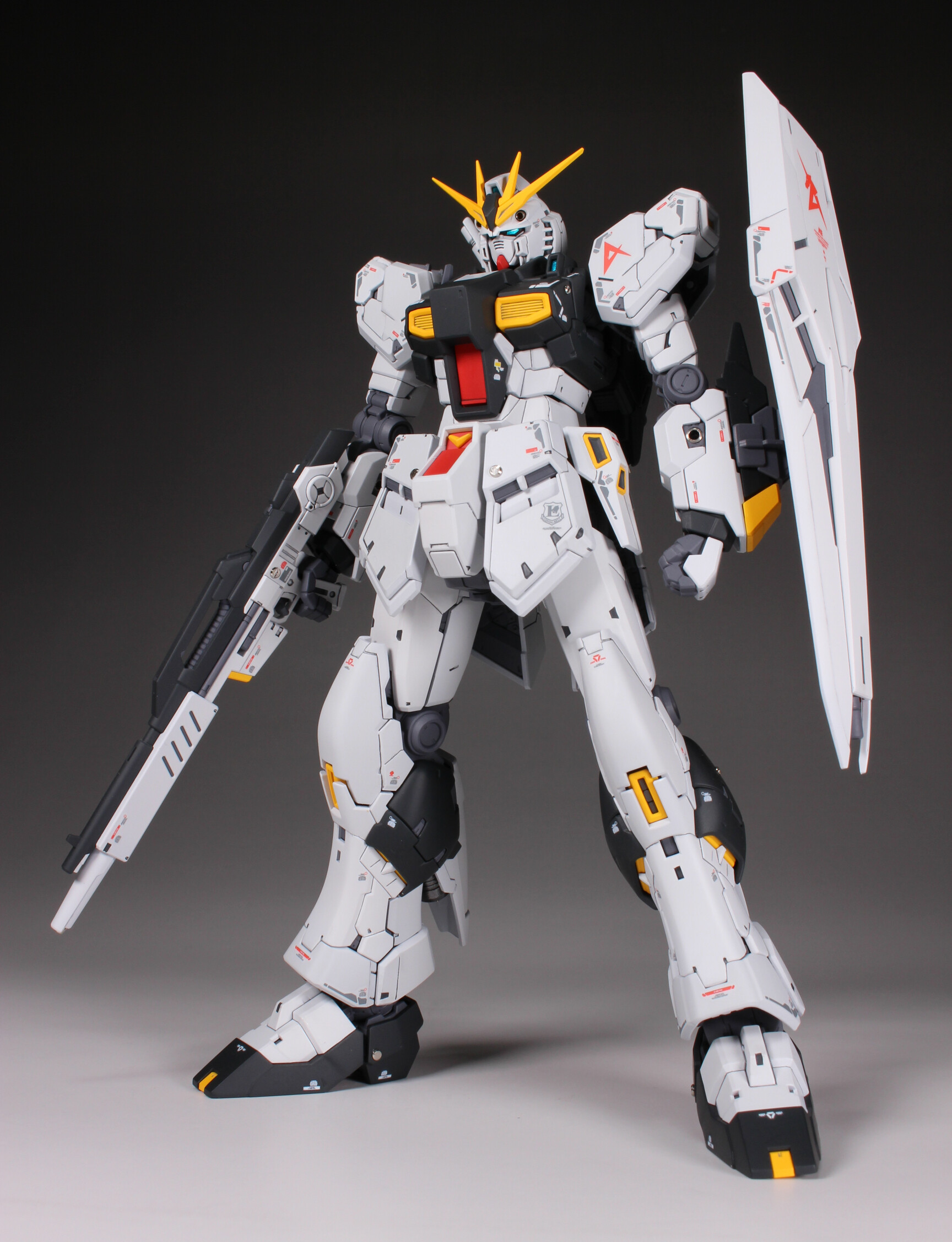 RG 1/144 νガンダム 全塗装 : Namicomのガンプラ RG 1/144 νガンダム 全塗装 : Namicomのガンプラ