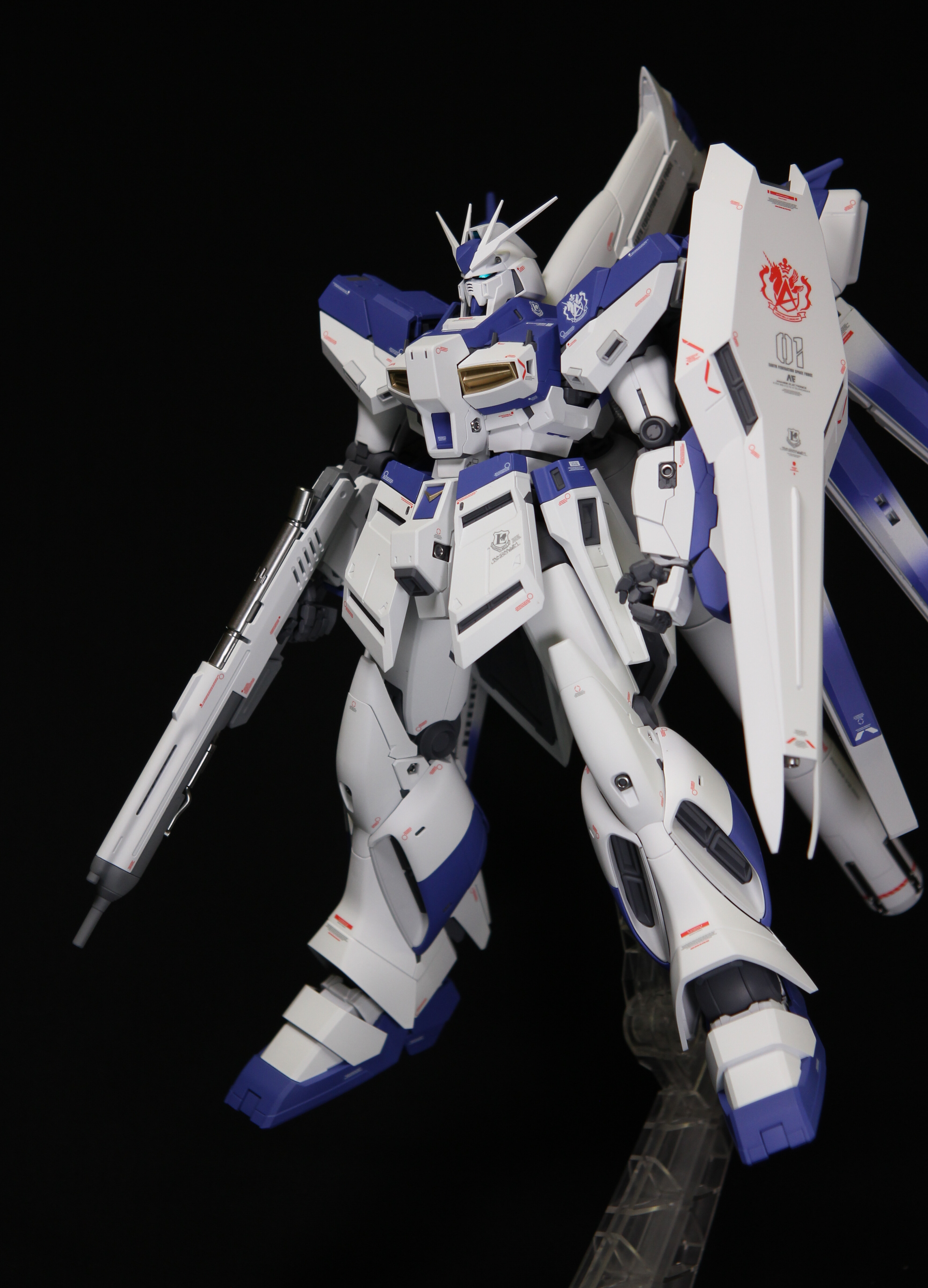 MG Ｈi-νガンダム　HWS装備型　ガンプラ　全塗装　完成品 全塗装【プレミアムプラス完成品】バンダイ MG 1/100 Hi-ν