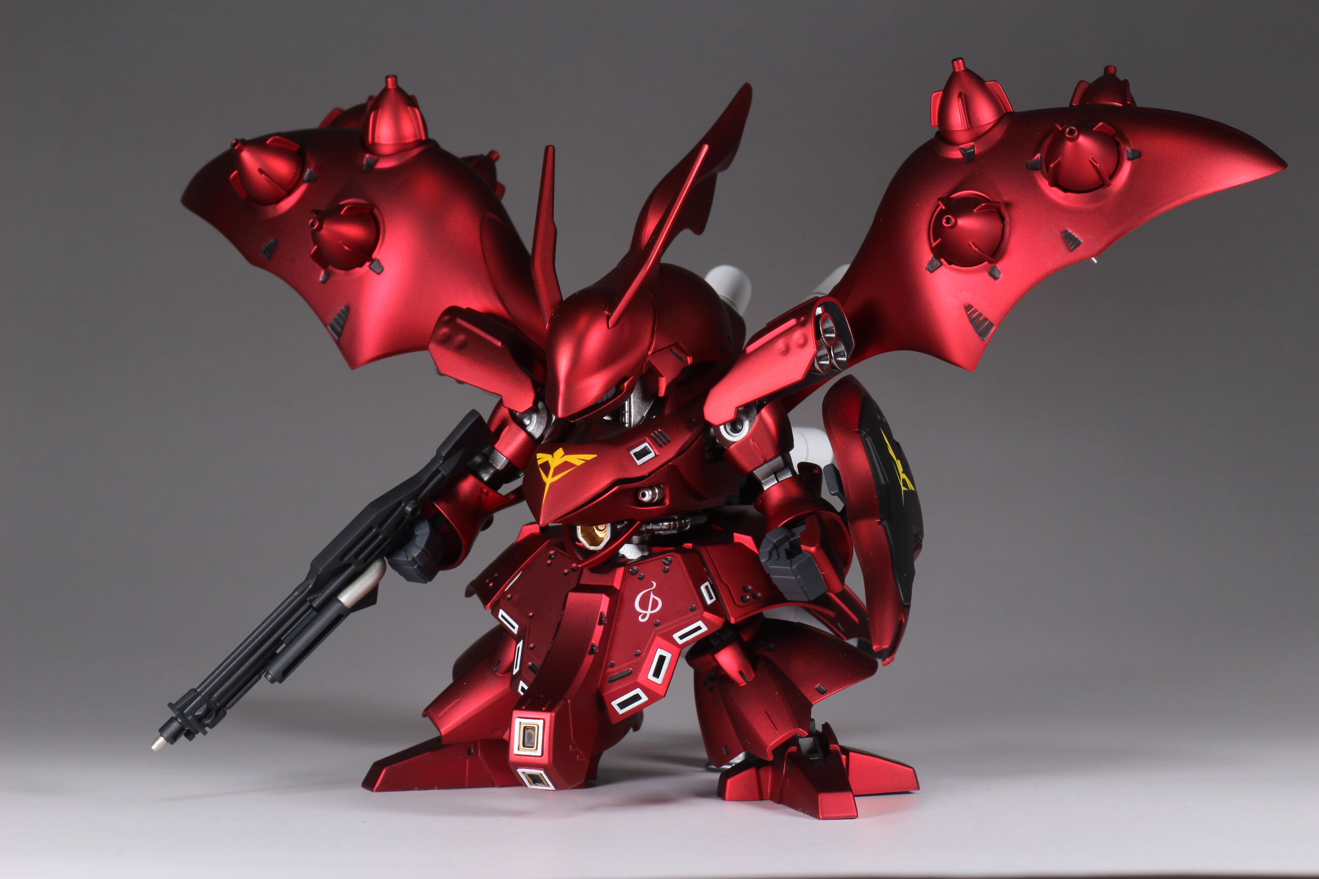 ガンプラ SDガンダム クロスシルエット ナイチンゲール [特別塗装] SDガンダムクロスシルエット『ナイチンゲール』を部分塗装して