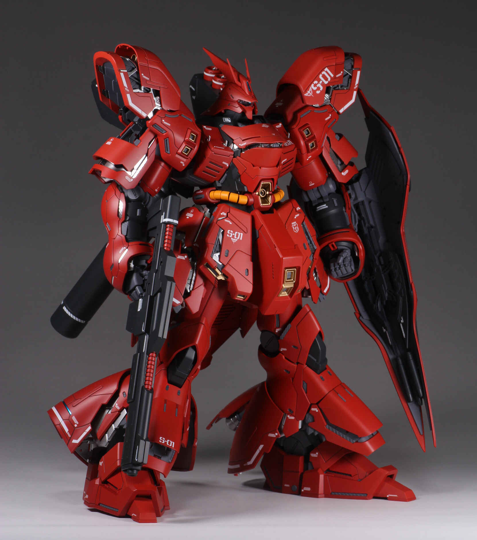 MG Ver. ka サザビー　全塗装 MG 1/100 サザビーVer.Ka +ファンネルエフェクト 全塗装 : Namicomの