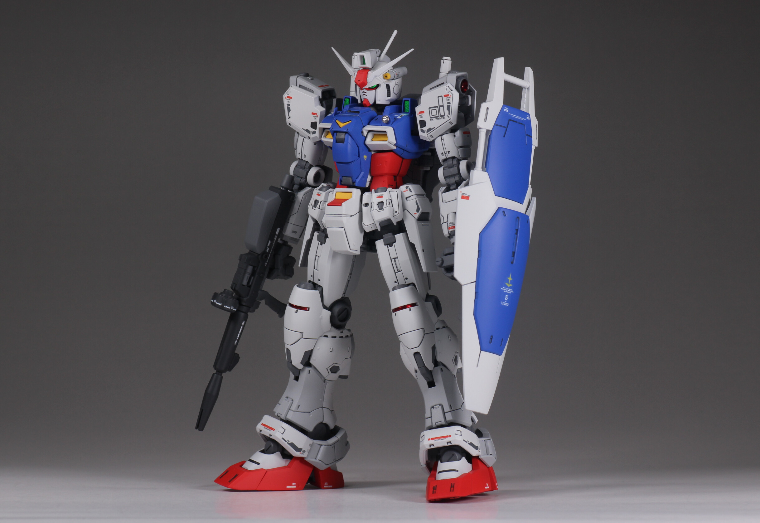Amazon | RG 機動戦士ガンダム0083 STARDUST MEMORY RX-78GP01