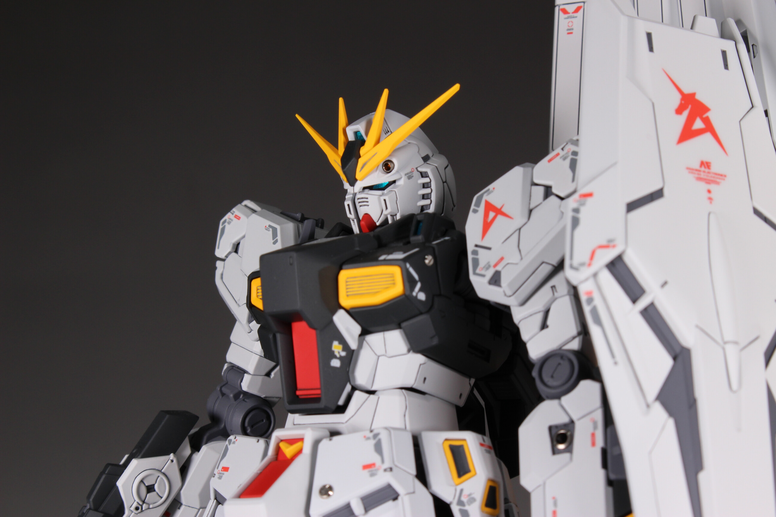 RG 1/144 νガンダム 全塗装 : Namicomのガンプラ RG 1/144 νガンダム 全塗装 : Namicomのガンプラ