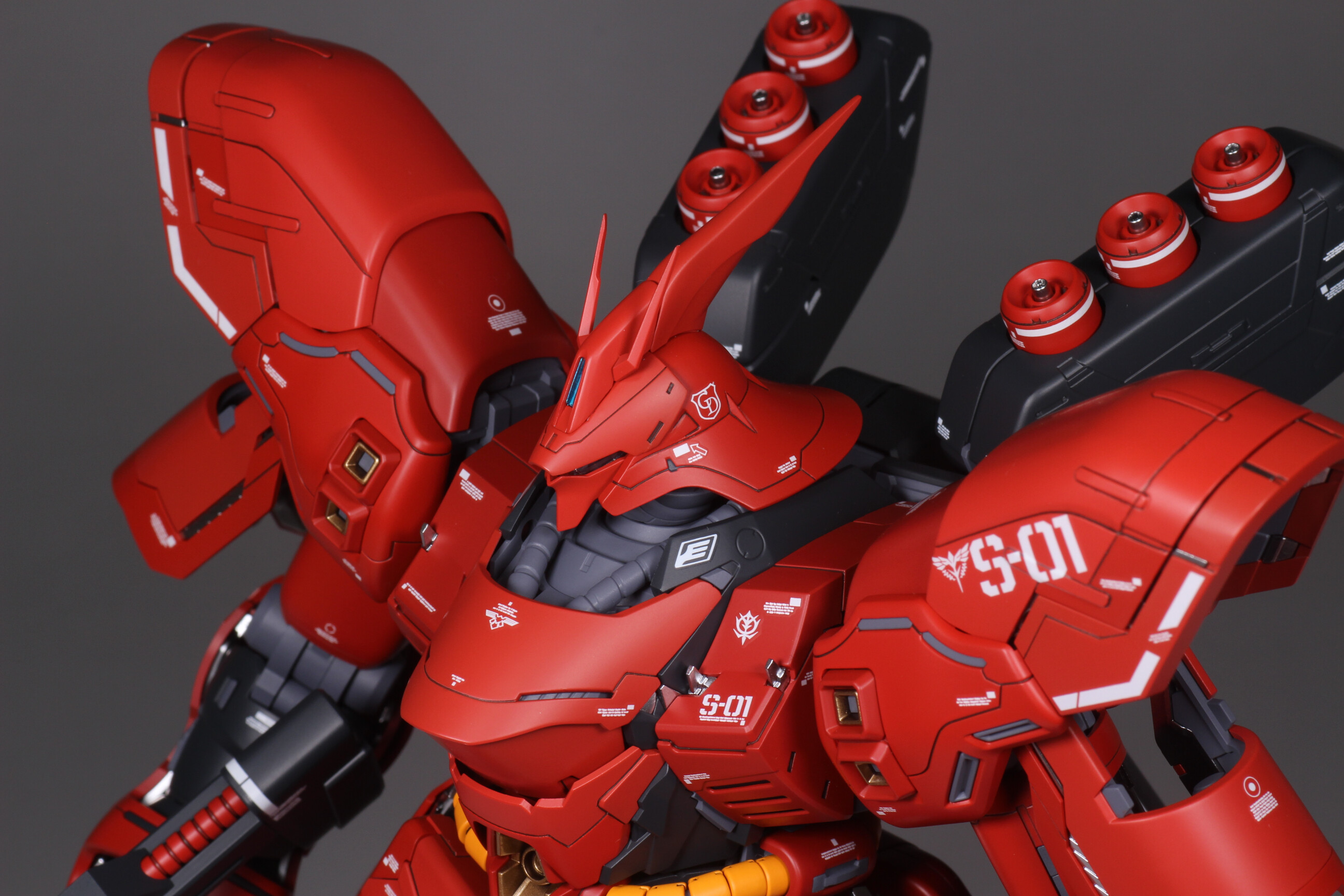 MG 1/100 サザビーVer.Ka +ファンネルエフェクト 全塗装