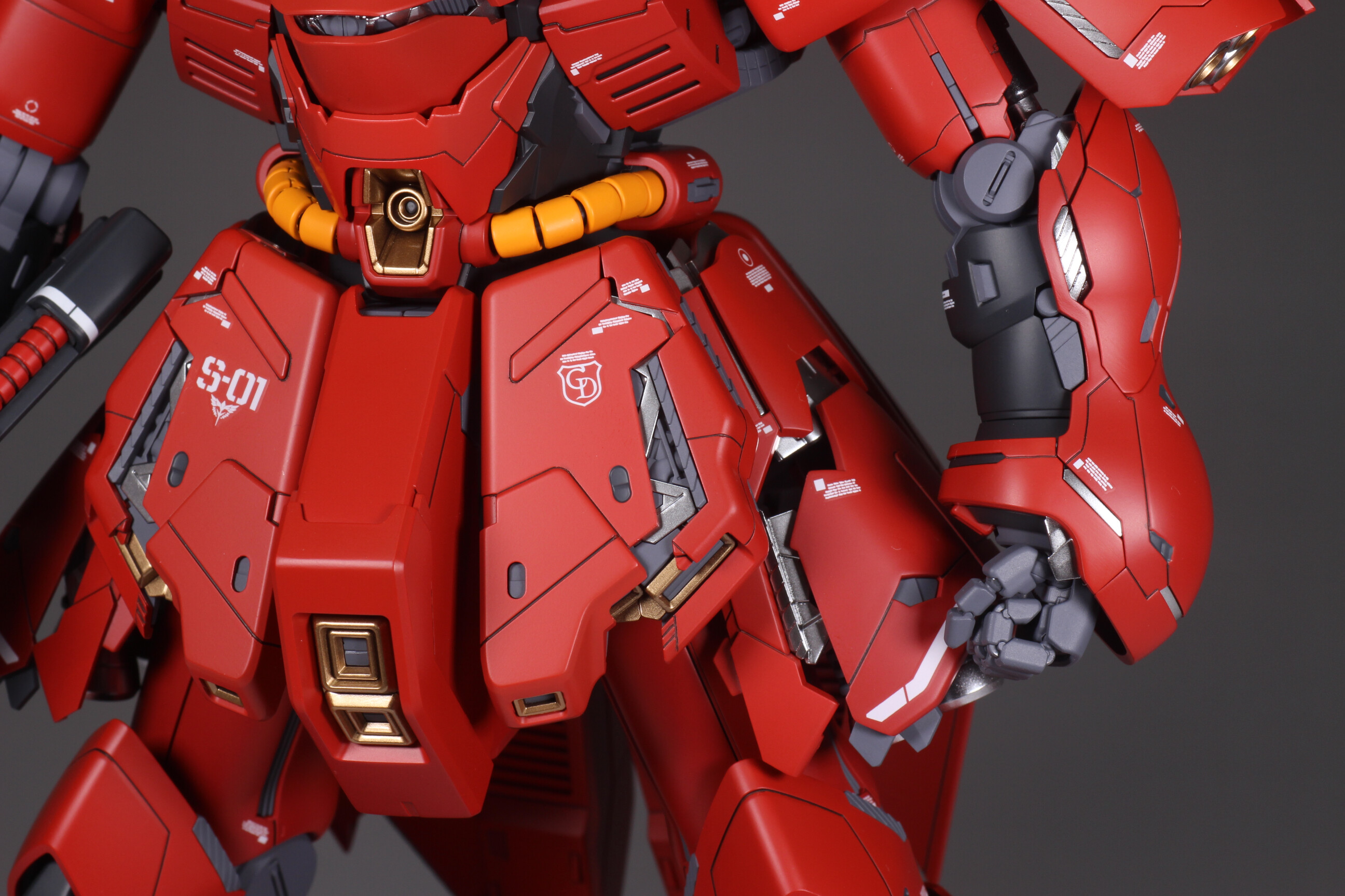MG 1/100 サザビーVer.Ka +ファンネルエフェクト 全塗装 MG 1/100 サザビーVer.Ka +ファンネルエフェクト 全塗装