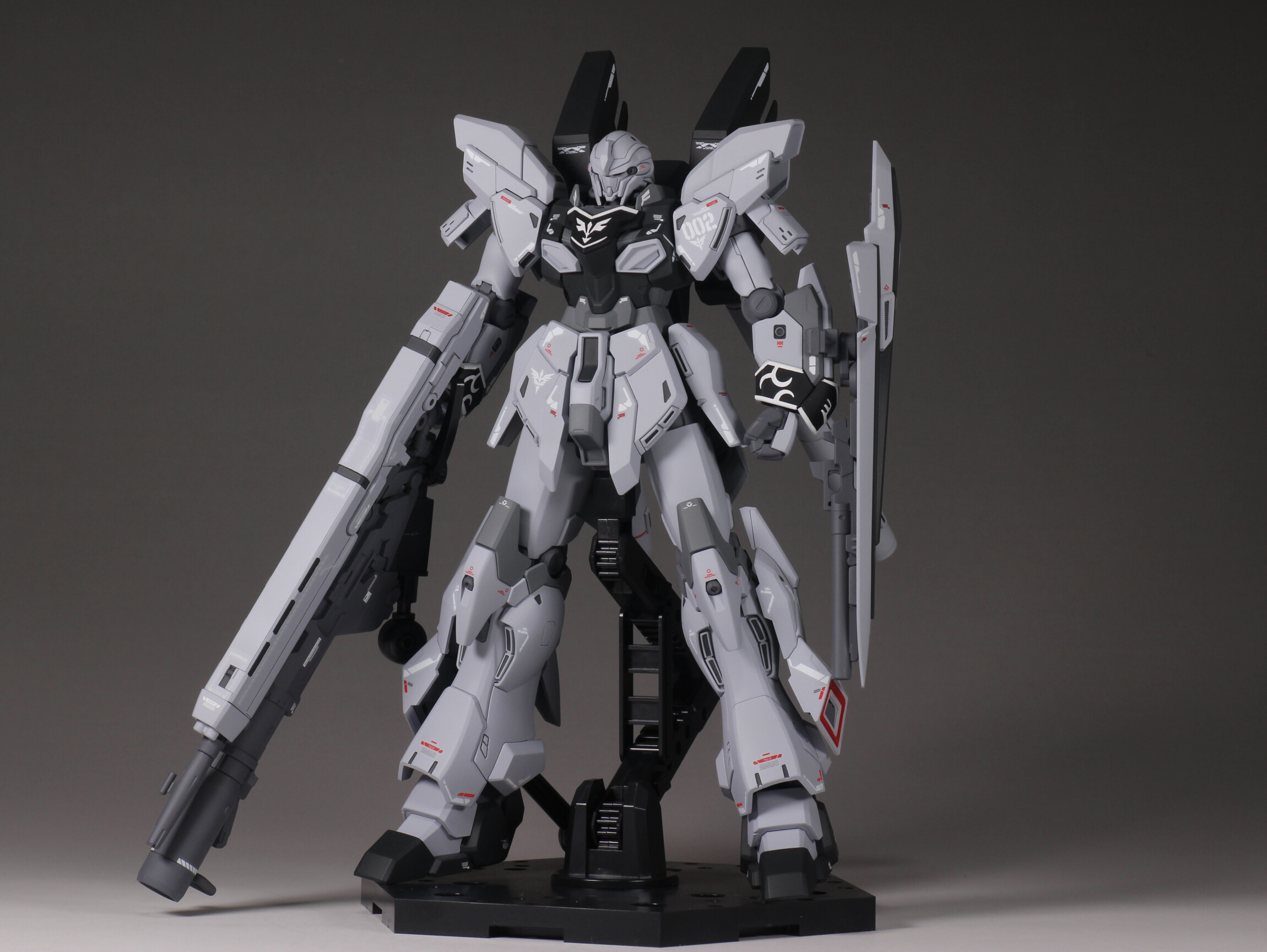 HGUC 1/144 シナンジュ 全塗装完成品