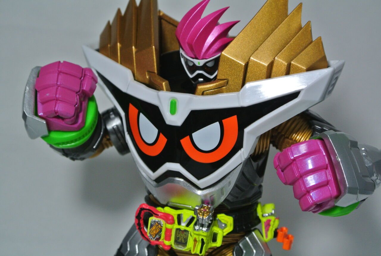 S.H.Figuarts 仮面ライダーエグゼイド マキシマムゲーマーレベル