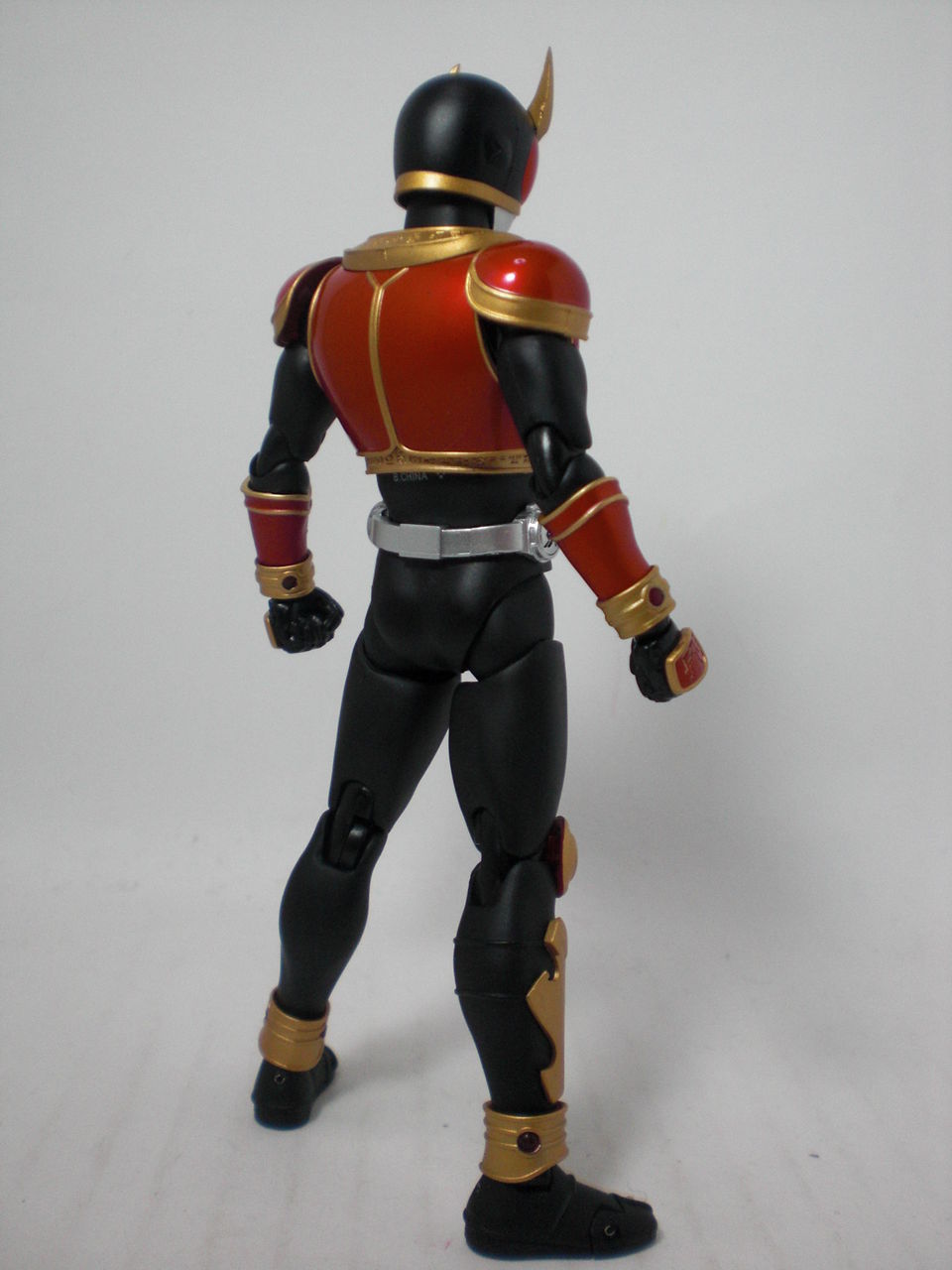 S.H.Figuarts 仮面ライダークウガ ライジングマイティ（真骨彫製法