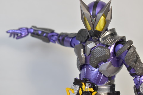 S.H.Figuarts 仮面ライダー滅 スティングスコーピオン レビュー : HERO
