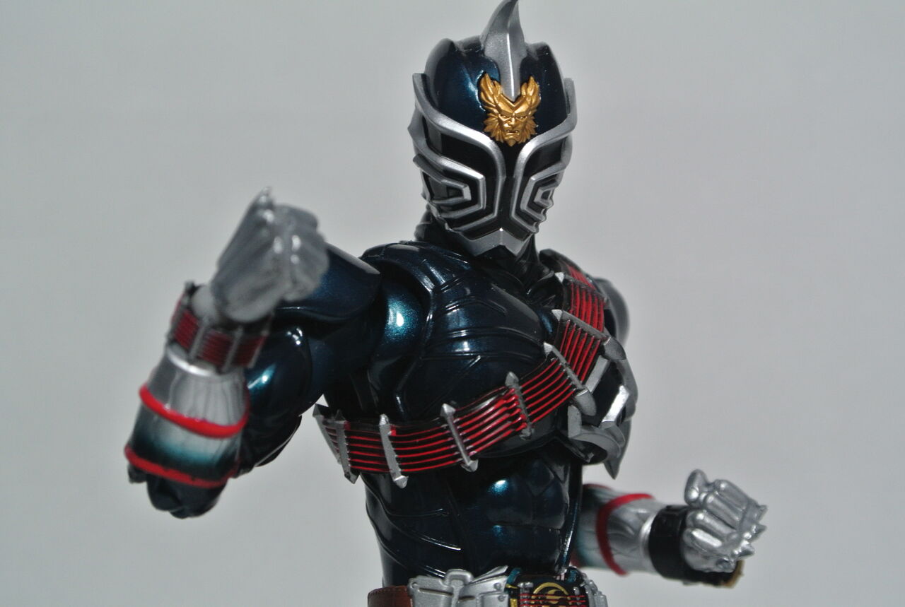S.H.Figuarts 仮面ライダー轟鬼（真骨彫製法） レビュー : HERO