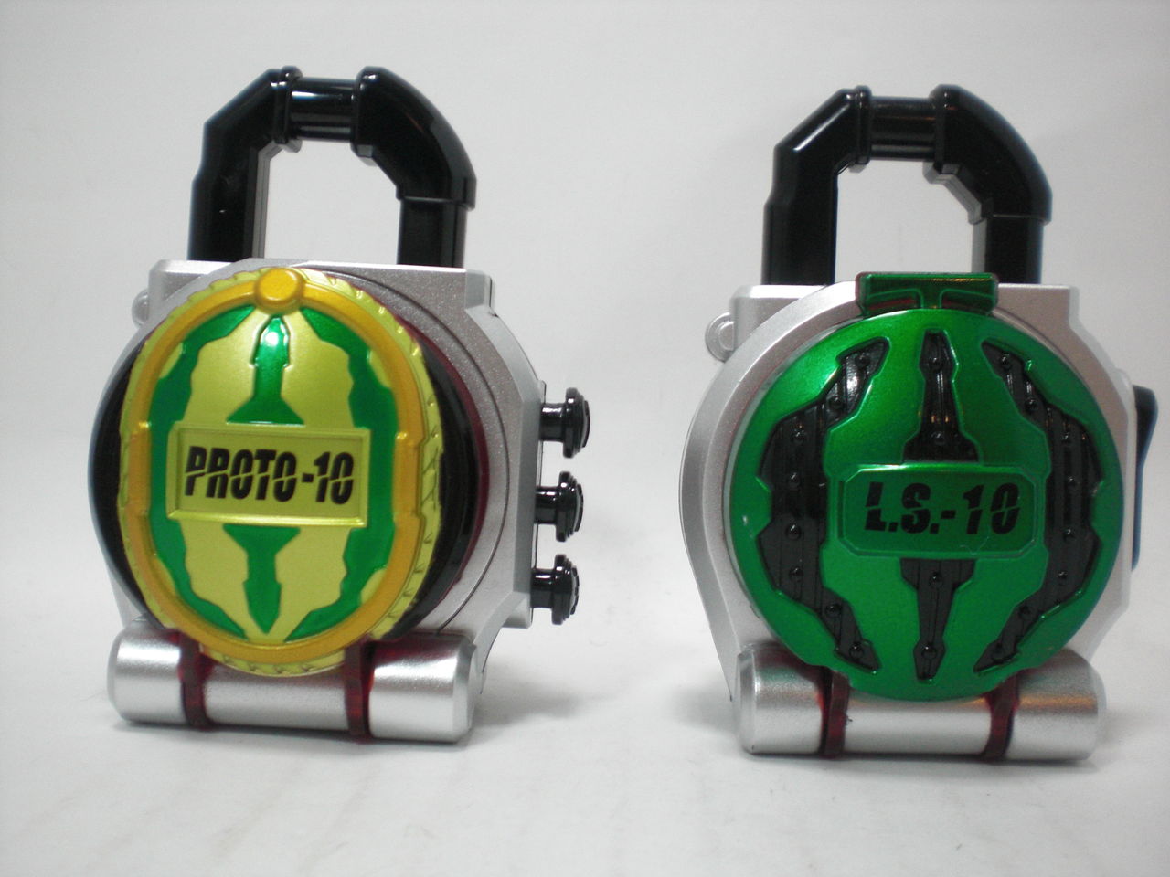 ウォーターメロンロックシード&斬月フェイスプレート(外伝ver.) DXウォーターメロンロックシード 斬月セット フェイスプレート外伝ver