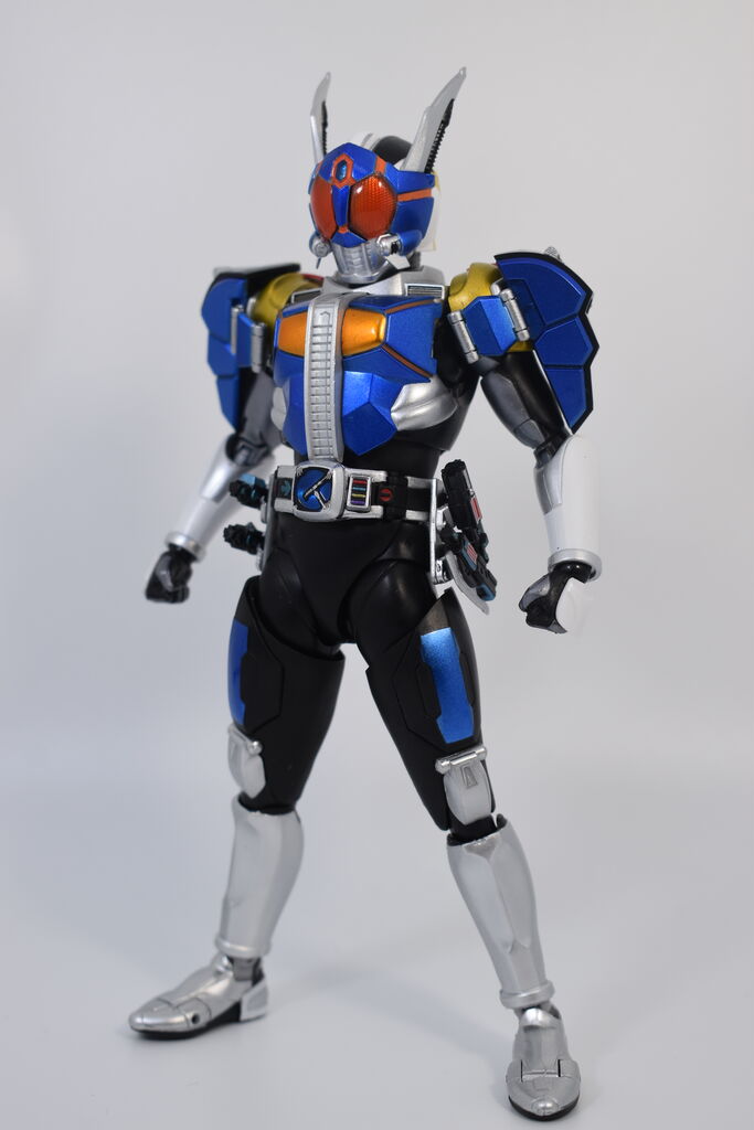 S.H.Figuarts真骨彫仮面ライダー電王 ロッドフォーム／アックスフォーム S.H.Figuarts（真骨彫製法） 仮面ライダー電王 ロッドフォーム