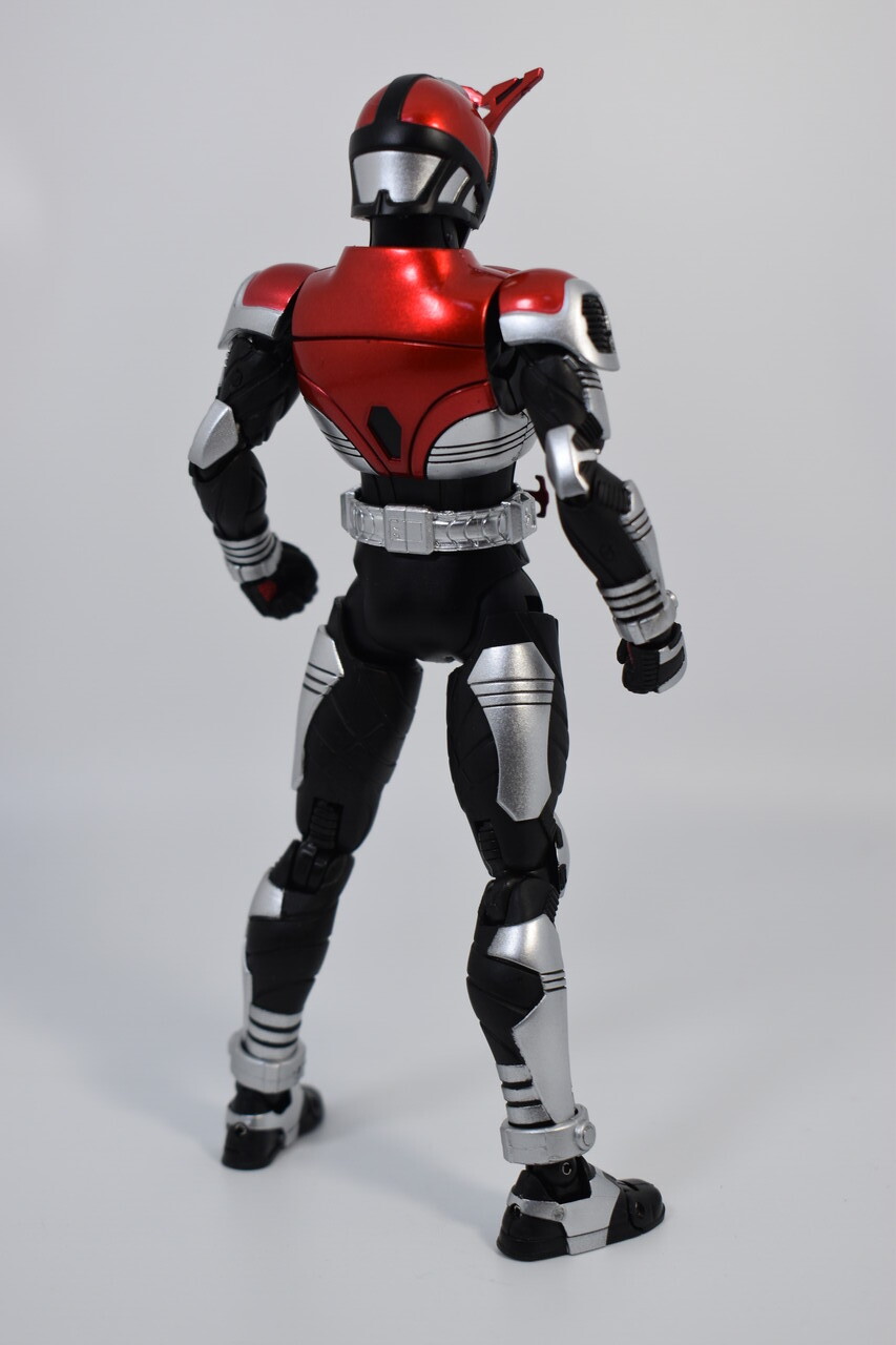 S.H.Figuarts 仮面ライダーカブト ライダーフォーム(真骨彫製法 S.H.Figuarts 仮面ライダーカブト ライダーフォーム(真骨彫製法