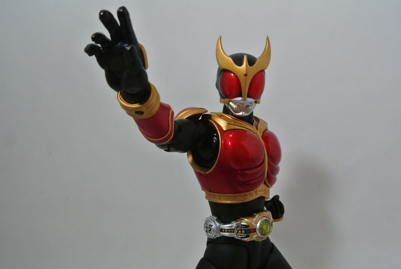 S.H.Figuarts 仮面ライダークウガ ライジングマイティ（真骨彫製法