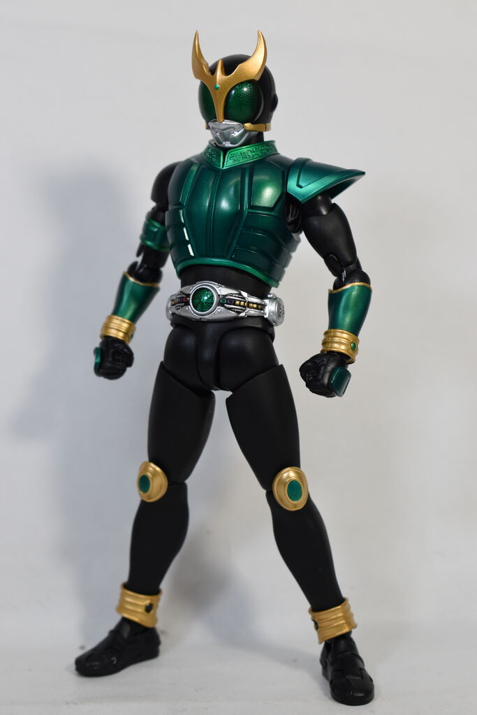 S.H.Figuarts 仮面ライダークウガ ペガサスフォーム（真骨彫製法