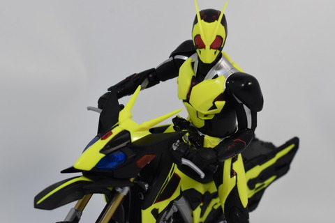 S.H.Figuarts ライズホッパー&ライジングインパクトエフェクトセット