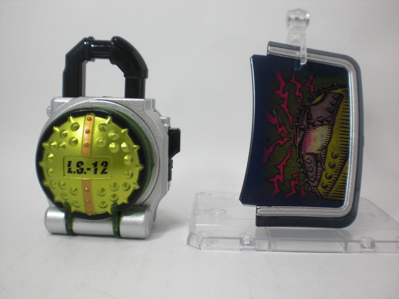 DXロックシード 仮面ライダーブラーボ＆グリドンセット レビュー