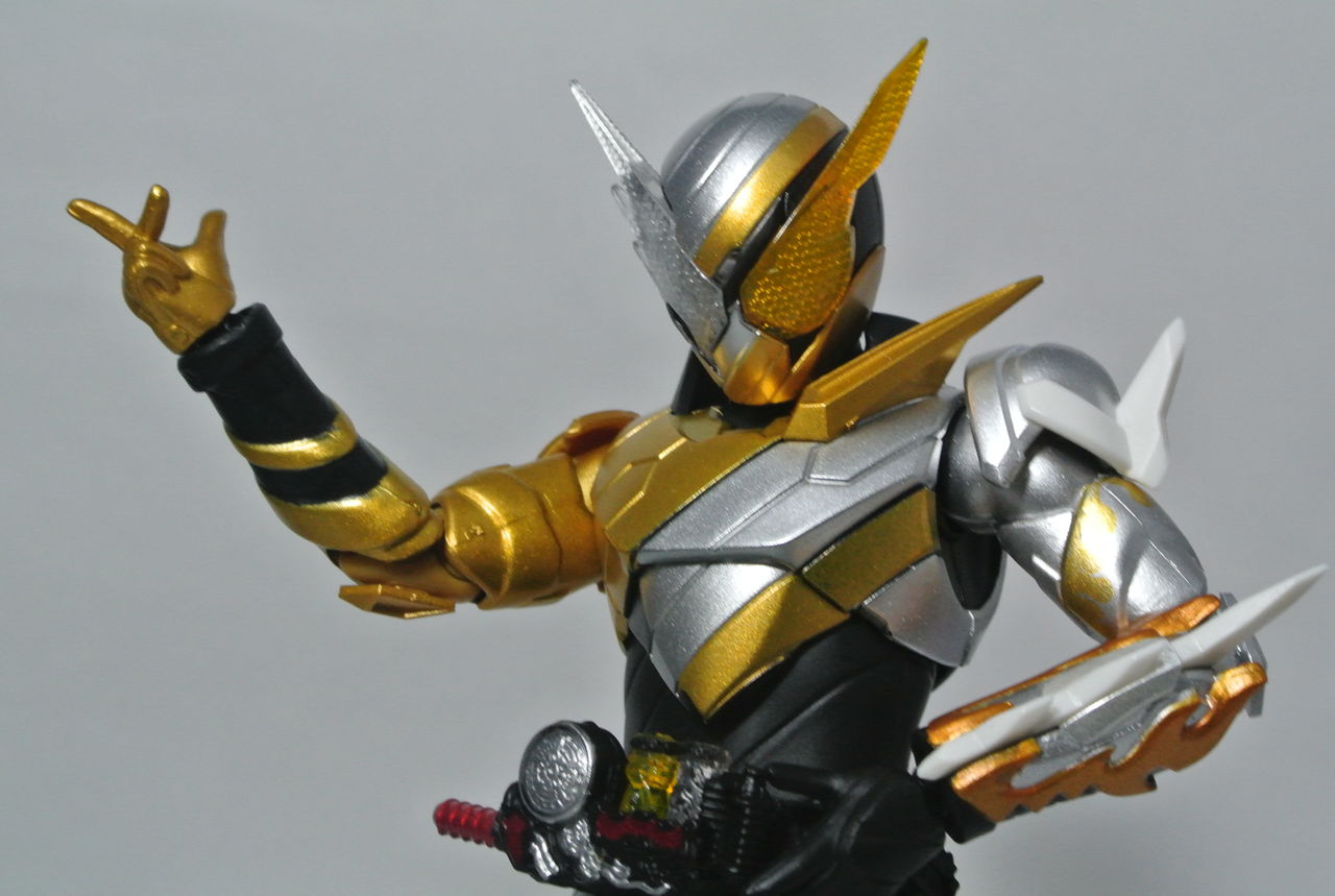 抽選販売】 S.H.Figuarts 仮面ライダービルド トライアルフォーム