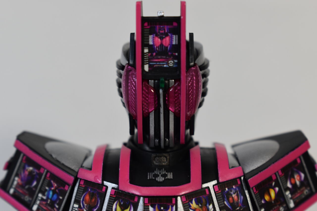 S.H.Figuarts 仮面ライダーディケイド コンプリートフォーム（真