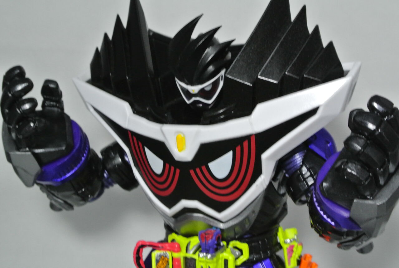 S.H.Figuarts 仮面ライダーゲンム ゴッドマキシマムゲーマーレベル