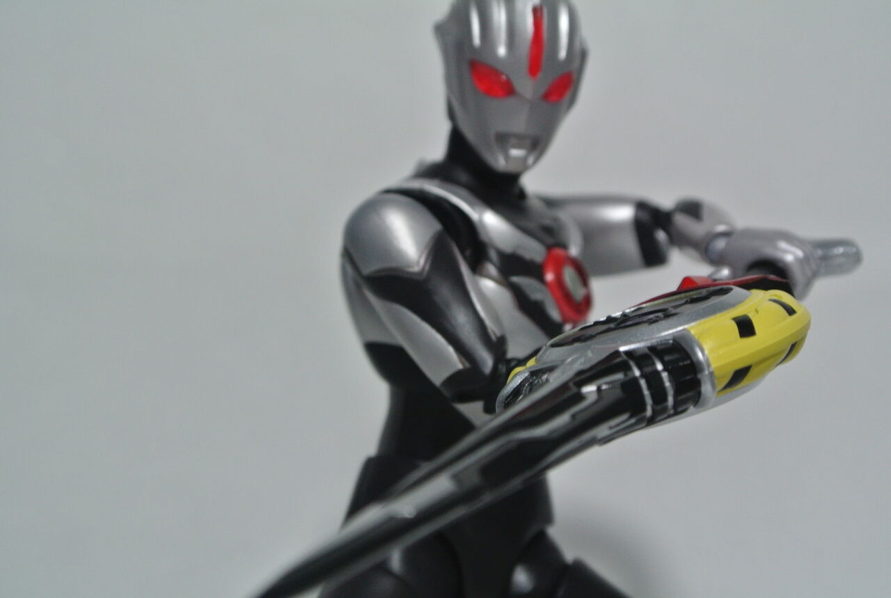 S.H.Figuarts ウルトラマンオーブダーク レビュー : HERO大好き