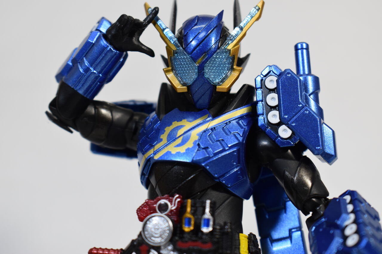 S.H.Figuarts 仮面ライダービルド タンクタンクフォーム レビュー ...