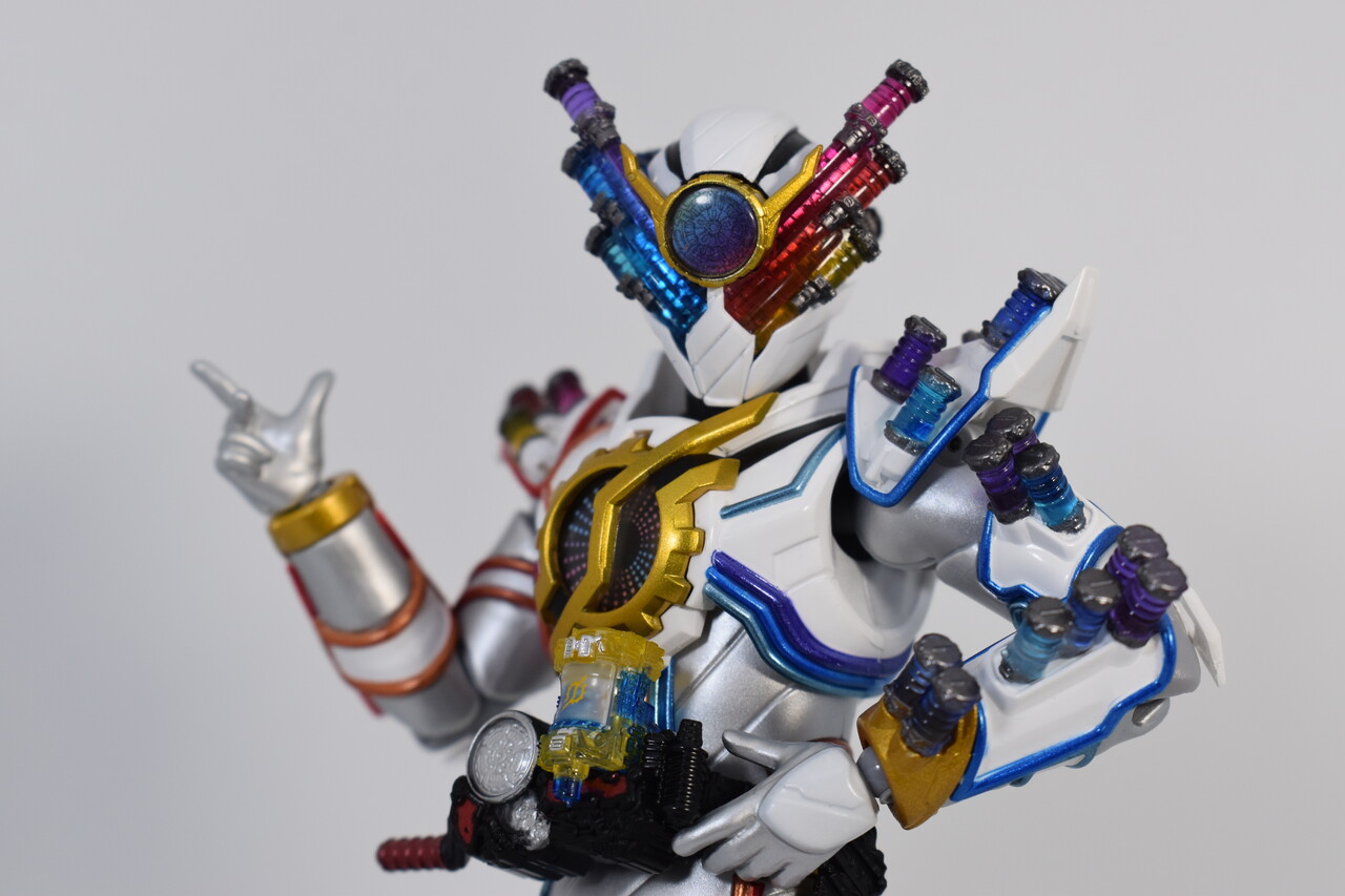 S.H.Figuarts 仮面ライダービルド ジーニアスフォーム レビュー : HERO