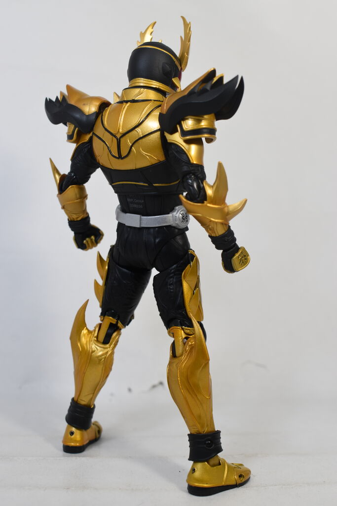 仮面ライダークウガライジングアルティメット Amazon.co.jp: TAMASHII NATIONS S.I.C.極魂 仮面ライダークウガ