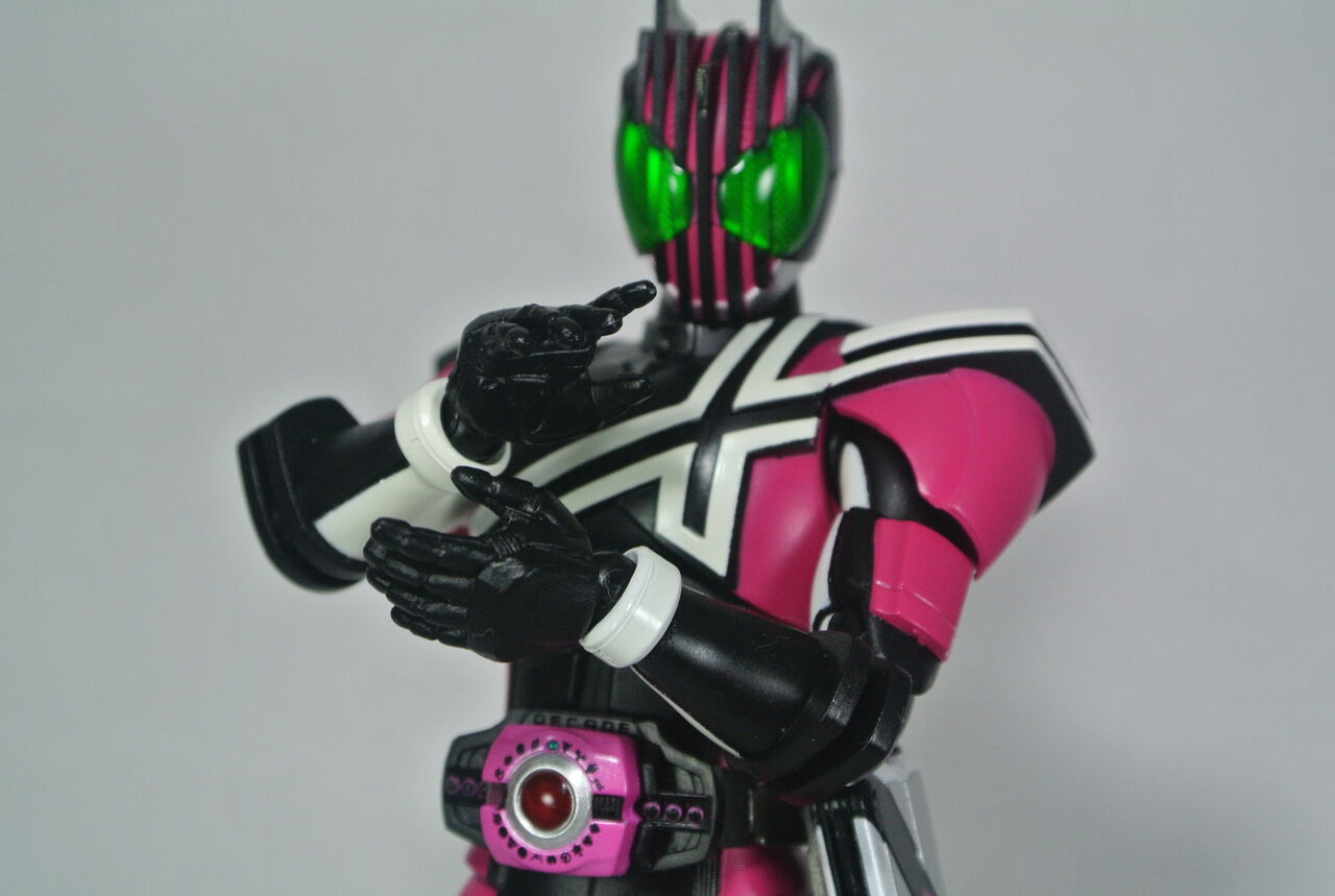 S.H.Figuarts 仮面ライダーディケイド（ネオディケイドライバー