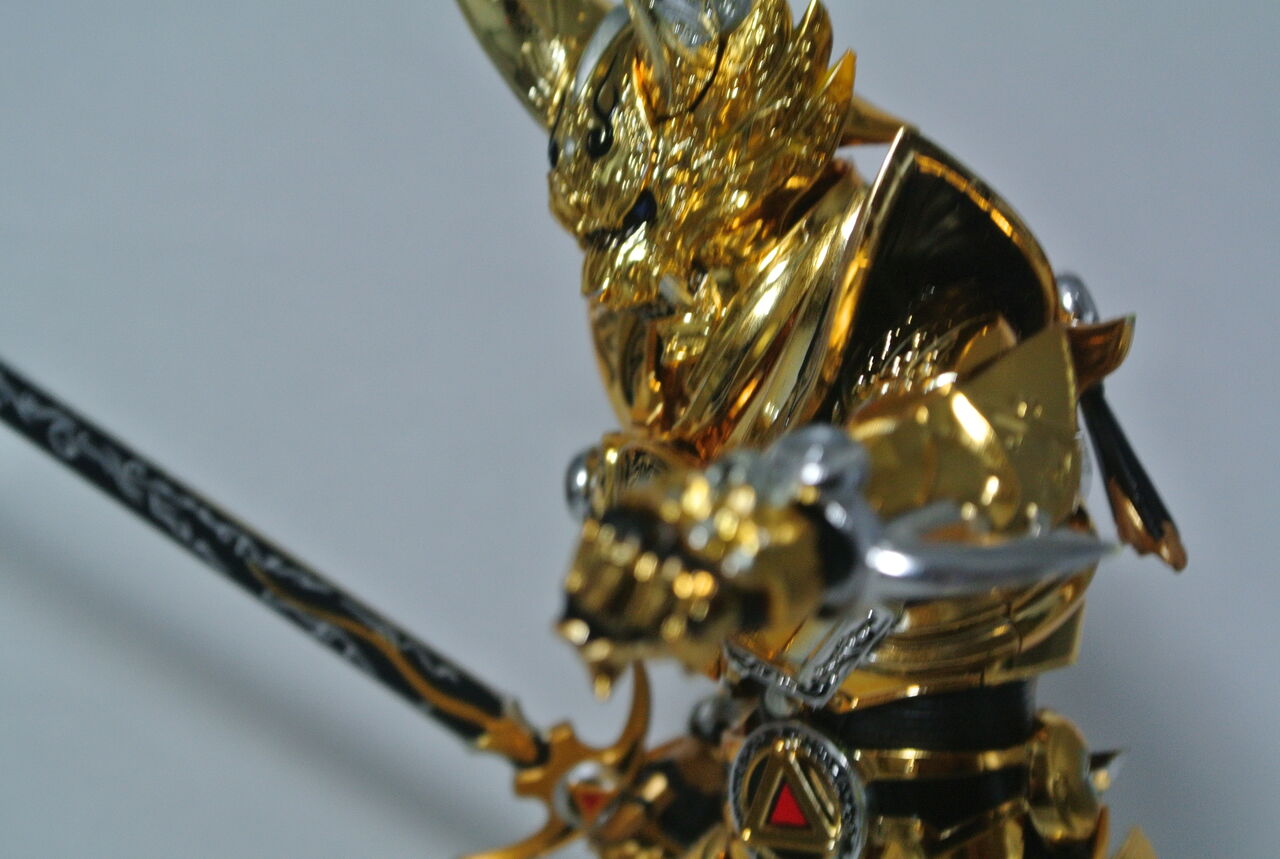 S.H.Figuarts(真骨彫製法) 黄金騎士ガロ（冴島雷牙） レビュー : HERO