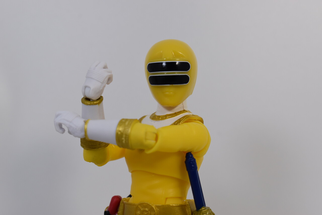 POWER RANGERS LIGHTNING COLLECTION ZEO YELLOW RANGER レビュー