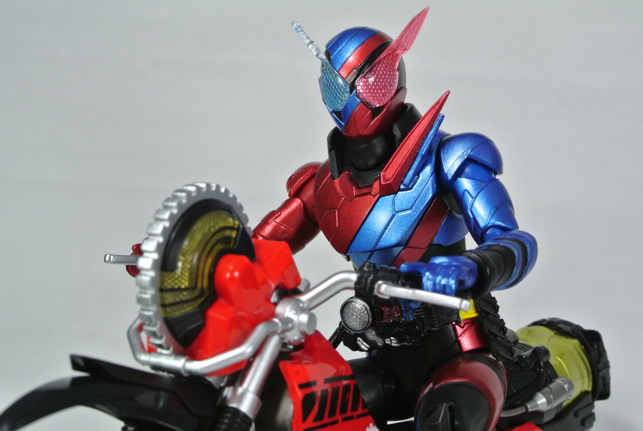 BANDAI - ▼▼BANDAI バンダイ  S.H.Figuarts仮面ライダービルドマシンビルダー&amp;パーツセット Amazon.co.jp: S.H.Figuarts マシンビルダー＆パーツセット