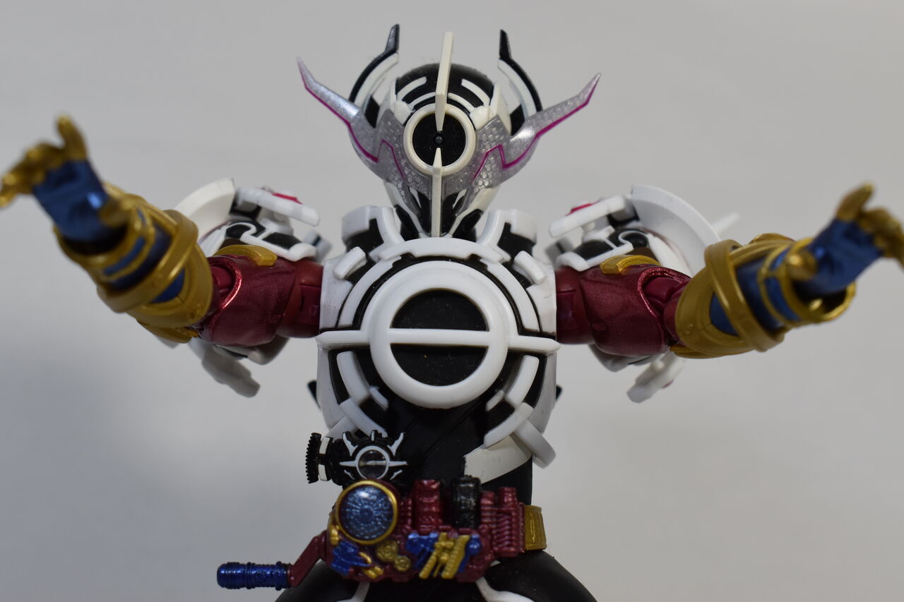 S.H.Figuarts 仮面ライダーエボル ブラックホールフォーム（フェーズ4