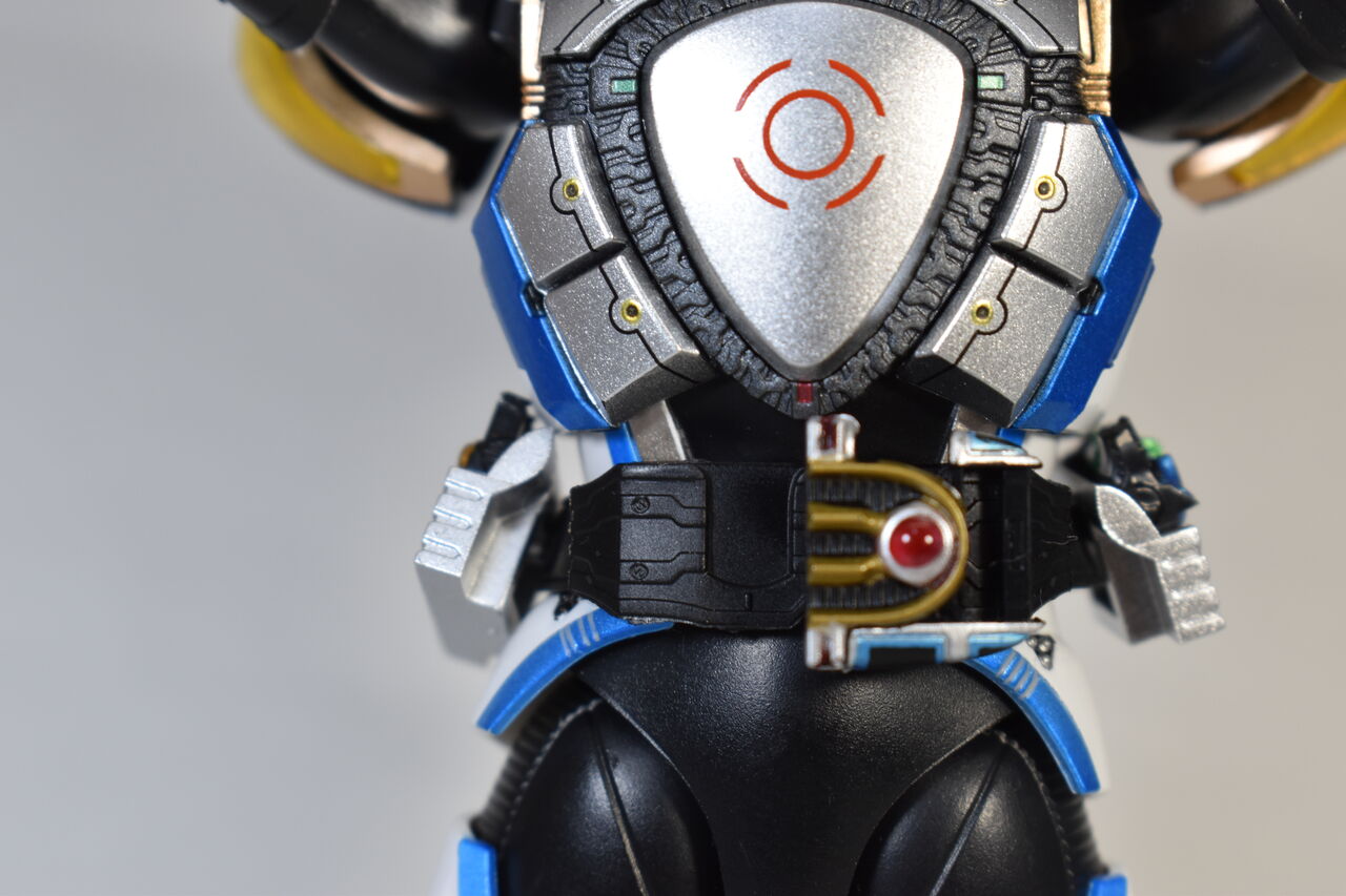 S.H.Figuarts 仮面ライダーイクサ セーブモード/バーストモード S.H.Figuarts 仮面ライダーイクサ セーブモード/バーストモード