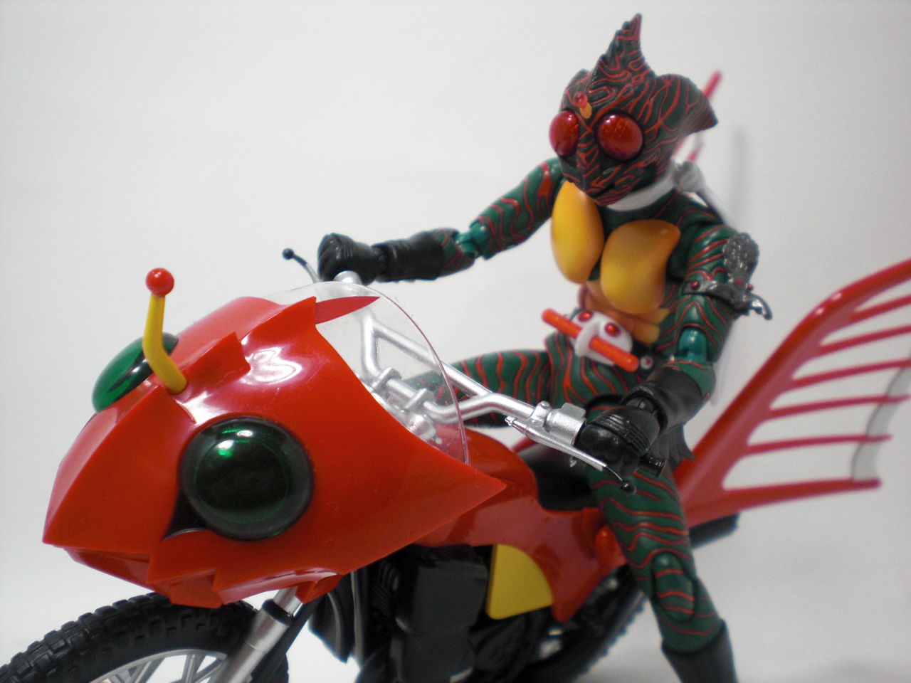 S.H.Figuarts 仮面ライダーアマゾン＆ジャングラーセット
