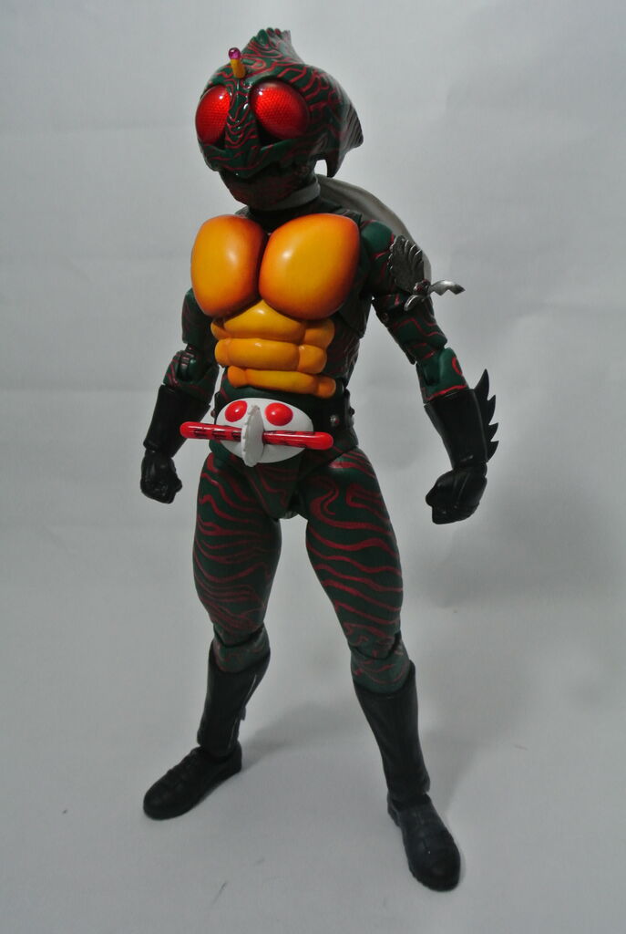 S.H.Figuarts 仮面ライダーアマゾン（真骨彫製法） レビュー