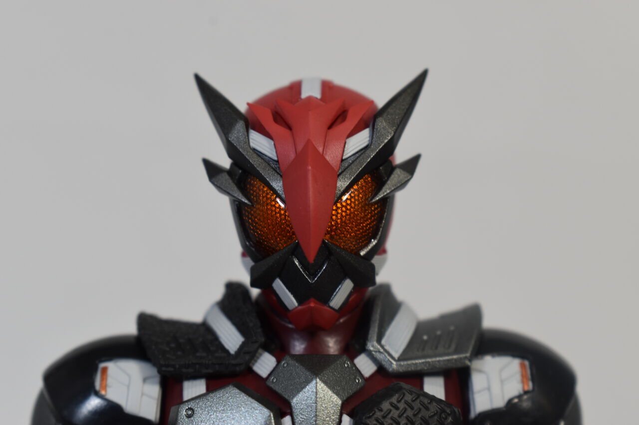 S.H.Figuarts 仮面ライダー雷 レビュー : ハニワの玩具部屋