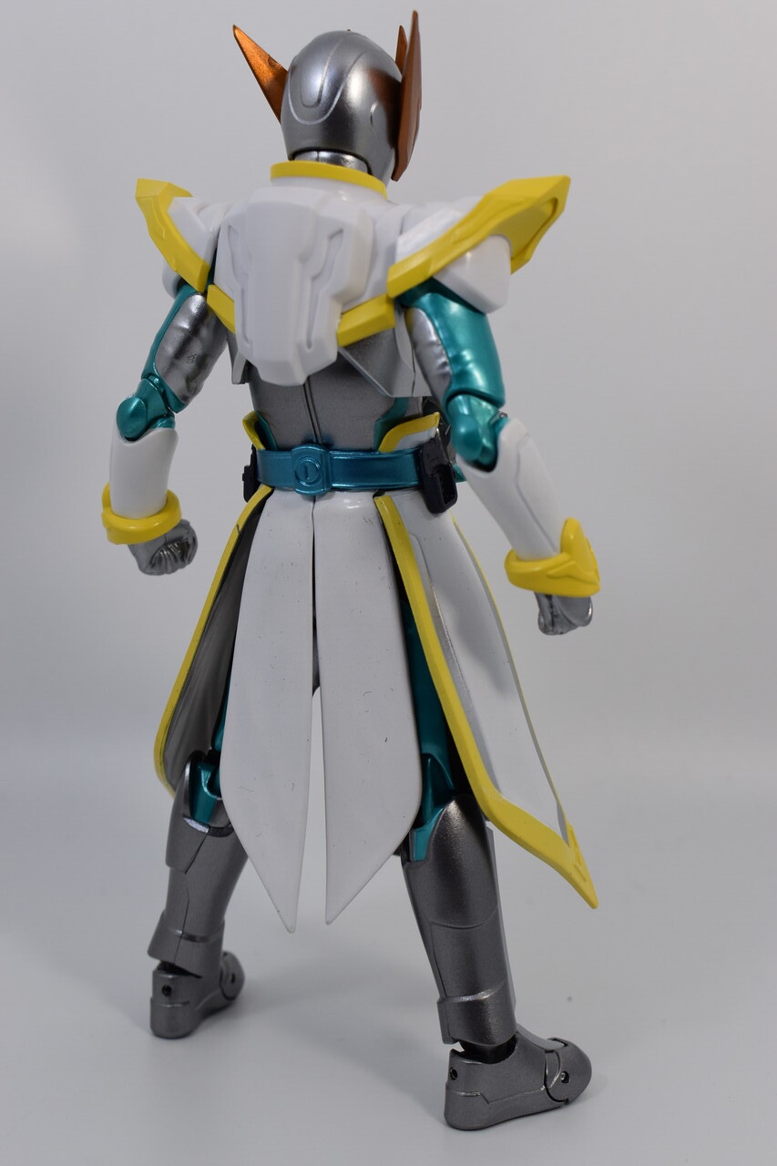 BANDAI - 仮面ライダーライブ　バットゲノム/ジャッカルゲノム レビュー】S.H.Figuarts 仮面ライダーライブ バットゲノム