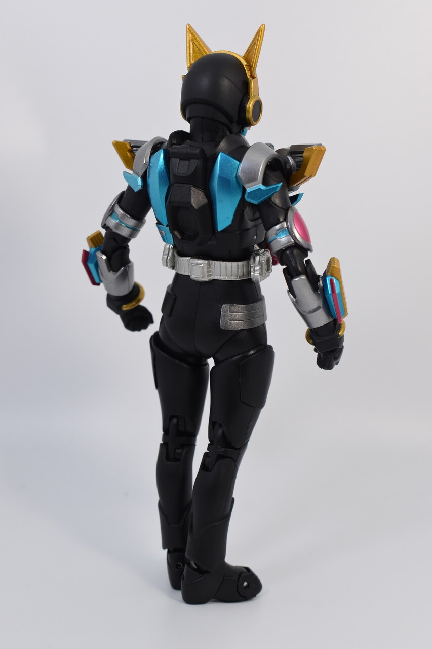 S.H.Figuarts 仮面ライダーナーゴ ビートフォーム レビュー