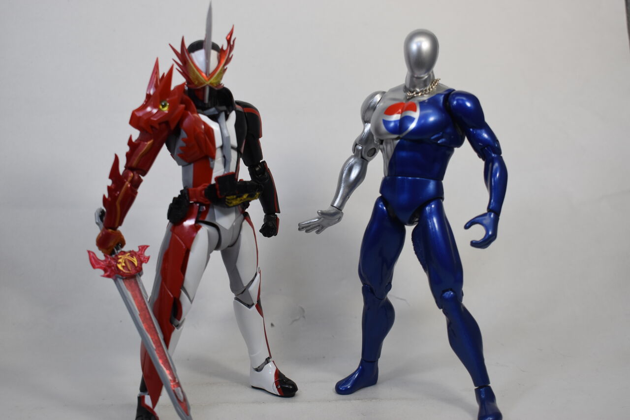 ウルトラフリーポーズフィギュア ペプシマン レビュー : HERO大好きの