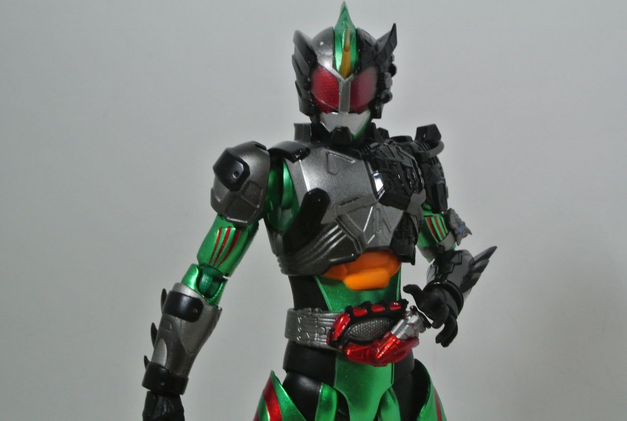 S.H.Figuarts 仮面ライダーアマゾンニューオメガ Amazon限定ver