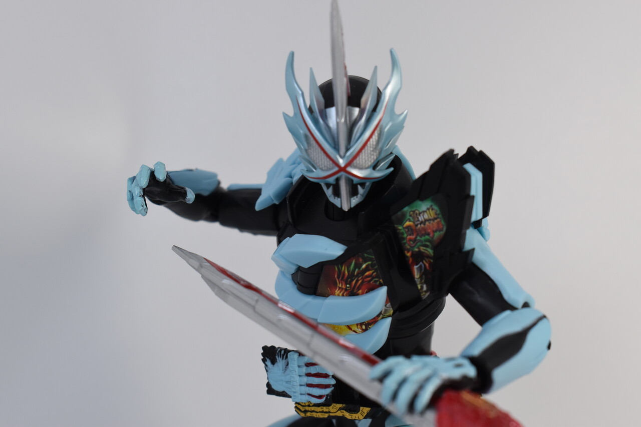 SHFiguarts 仮面ライダーセイバー プリミティブドラゴン中古 Amazon.co.jp: BANDAI SPIRITS(バンダイ スピリッツ) S.H.
