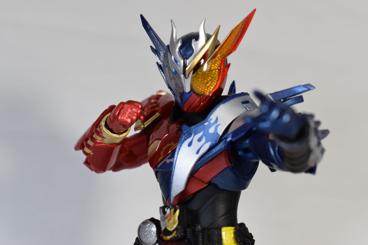 S.H.Figuarts 仮面ライダービルド クローズビルドフォーム レビュー