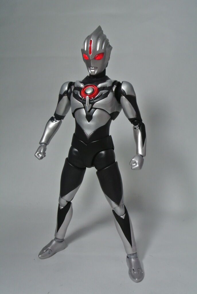 SHFiguarts ウルトラマンオーブダーク Amazon.co.jp: S.H.Figuarts ウルトラマンオーブダーク : ホーム