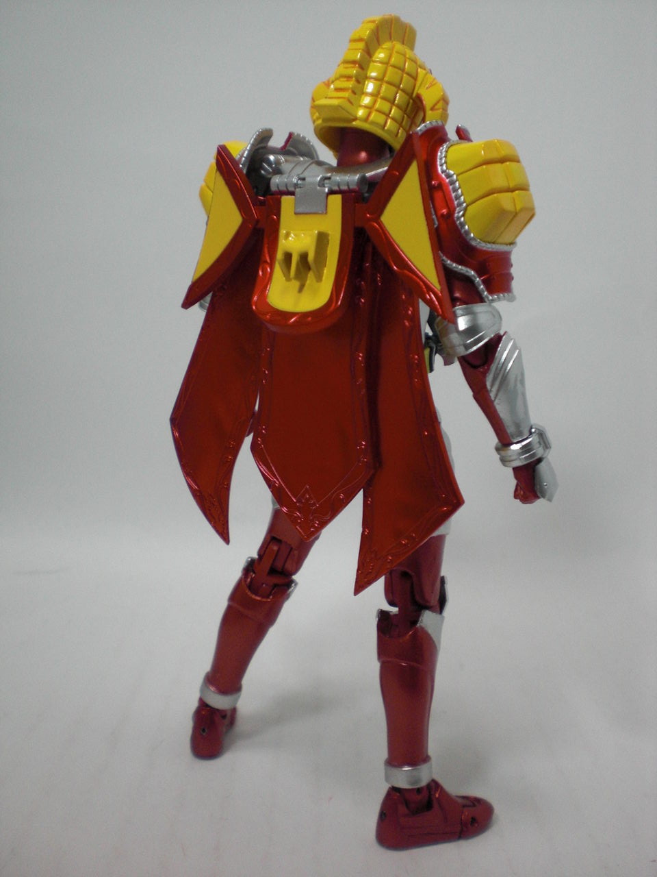 S.H.Figuarts 仮面ライダー鎧武パインアームズ＆仮面ライダーバロン