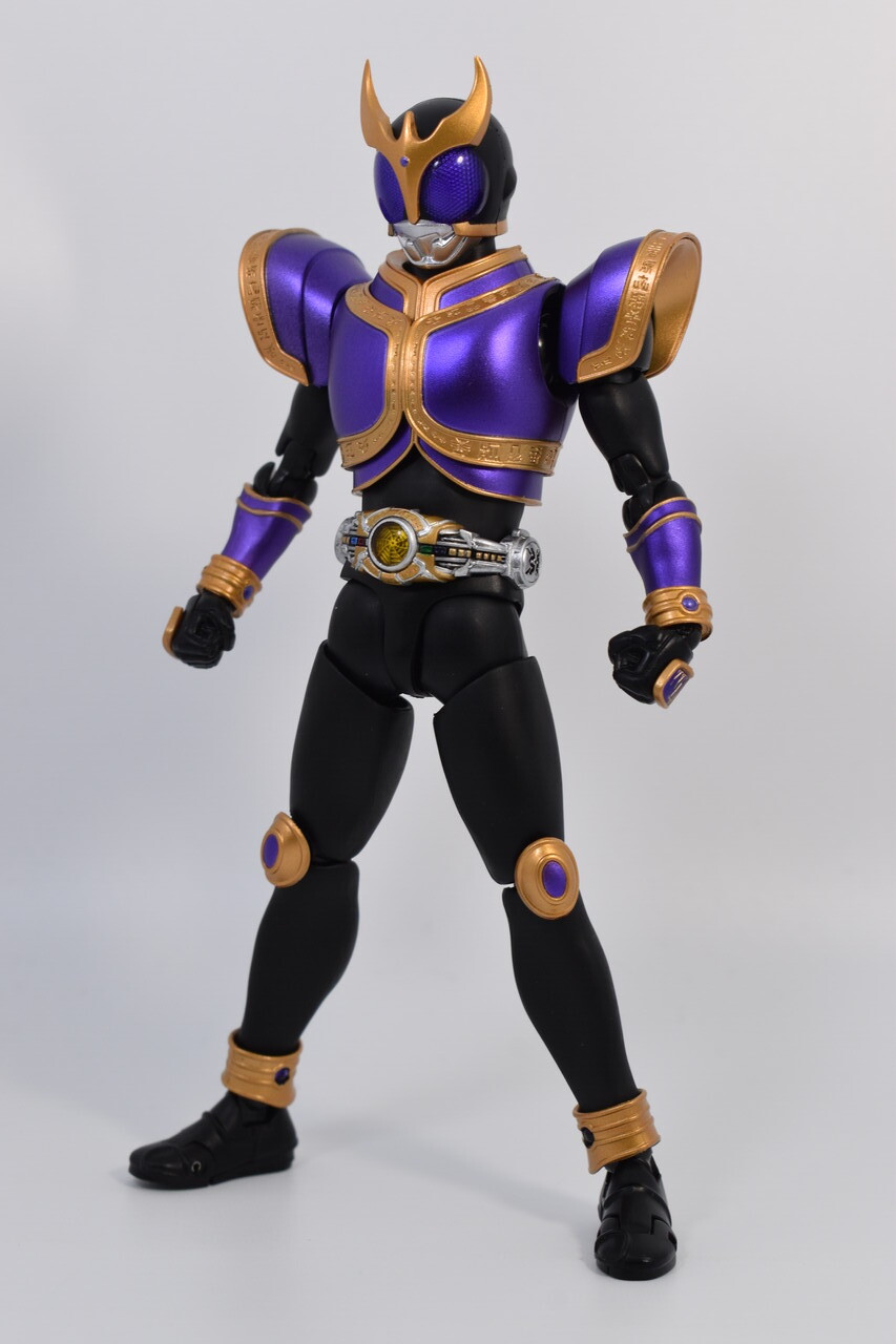 S.H.フィギュアーツ　真骨彫製法　仮面ライダークウガ　ライジングタイタン Amazon | S H.Figuarts（真骨彫製法） 仮面ライダークウガ