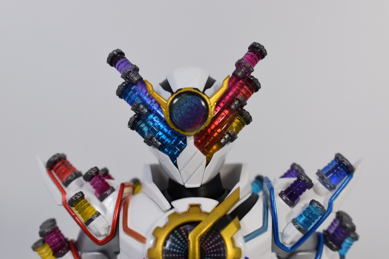 S.H.Figuarts 仮面ライダービルド ジーニアスフォーム バンダイ(BANDAI 