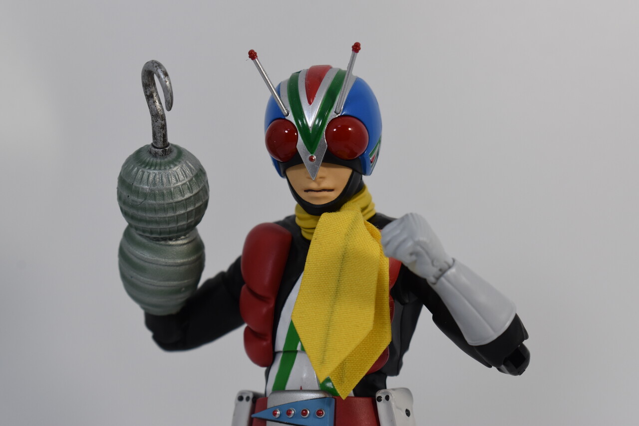 Amazon.co.jp: TAMASHII NATIONS S.H.フィギュアーツ(真骨彫製法
